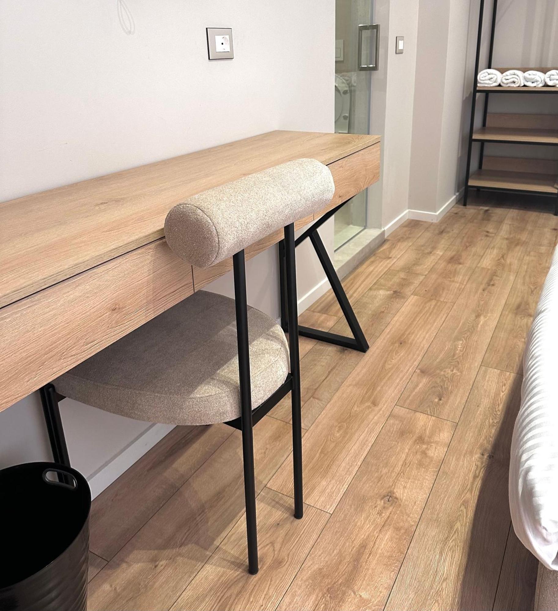 Amazon 8 Guesthouse 地拉那 外观 照片